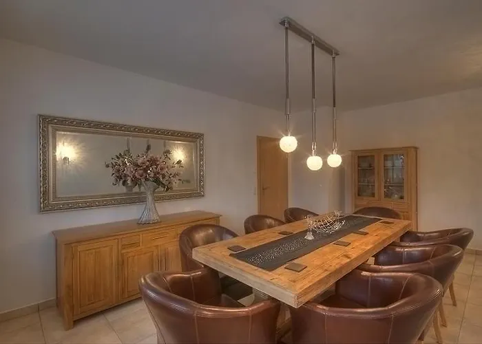 滑雪和高尔夫​​所卡普伦出租小屋公寓 滨湖采尔